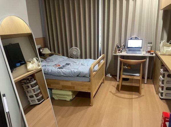 大福证券 27岁女生月租1500元住进养老院